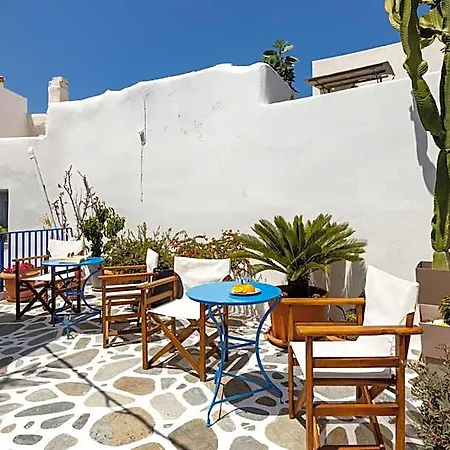 Dina Hotel