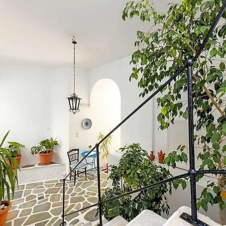 Hotel Dina *