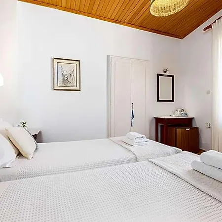 Hotel Dina *
