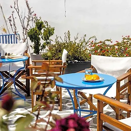 Dina Hotel *